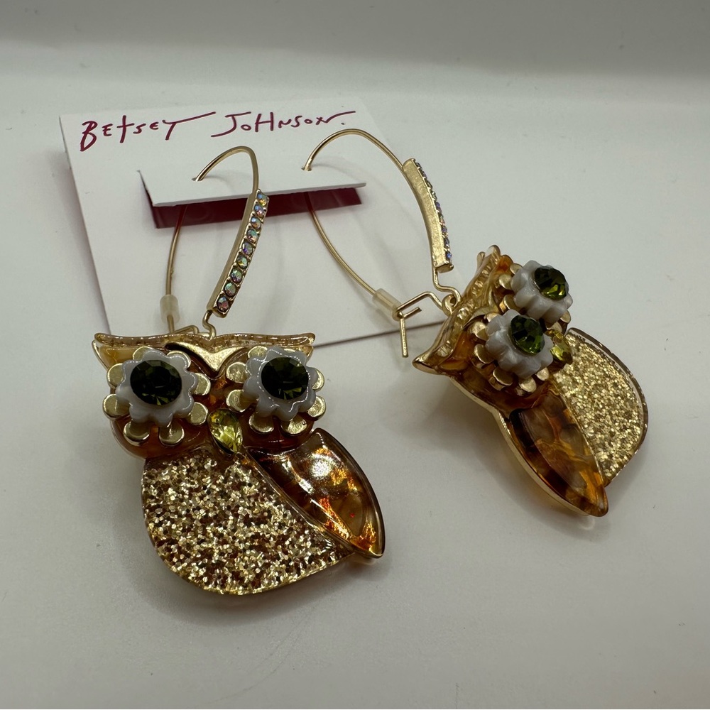 Betsey Johnson Gold Tone Owl Earrings NWT